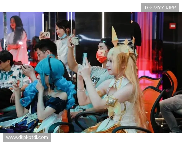 微扑克真人娱乐不断创新玩法为广大玩家带来沉浸式的真人棋牌娱乐体验